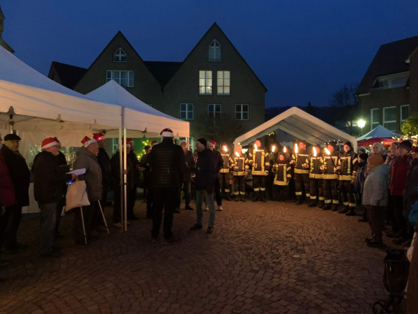 Ein stimmungsvoller Moment auf dem Brackweder Adventsmarkt