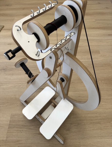 Spinnen am spinnrad 